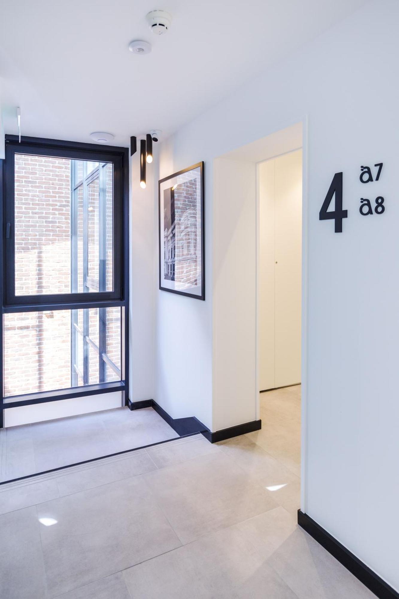 Old Town Snail Design Apartments Boekarest Buitenkant foto