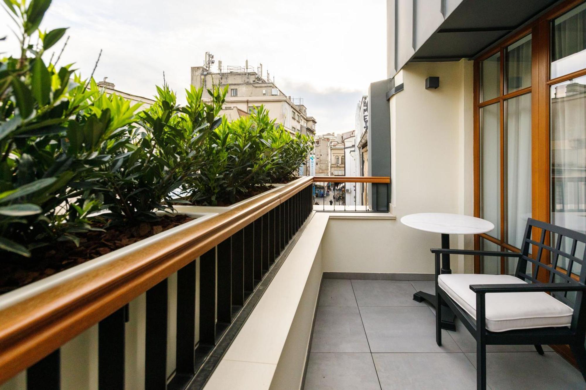 Old Town Snail Design Apartments Boekarest Buitenkant foto